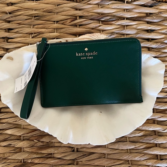 kate spade Handbags - Kate Spade Green Wristlet